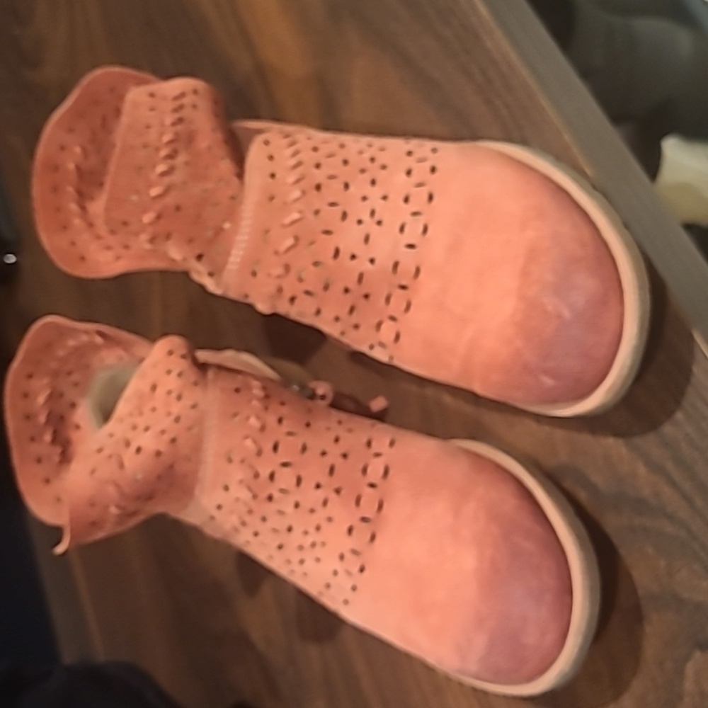 Sofft Bristow Coral Suede Bootie size 10